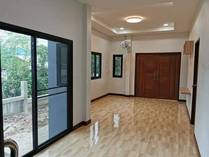 Uren's Product Image