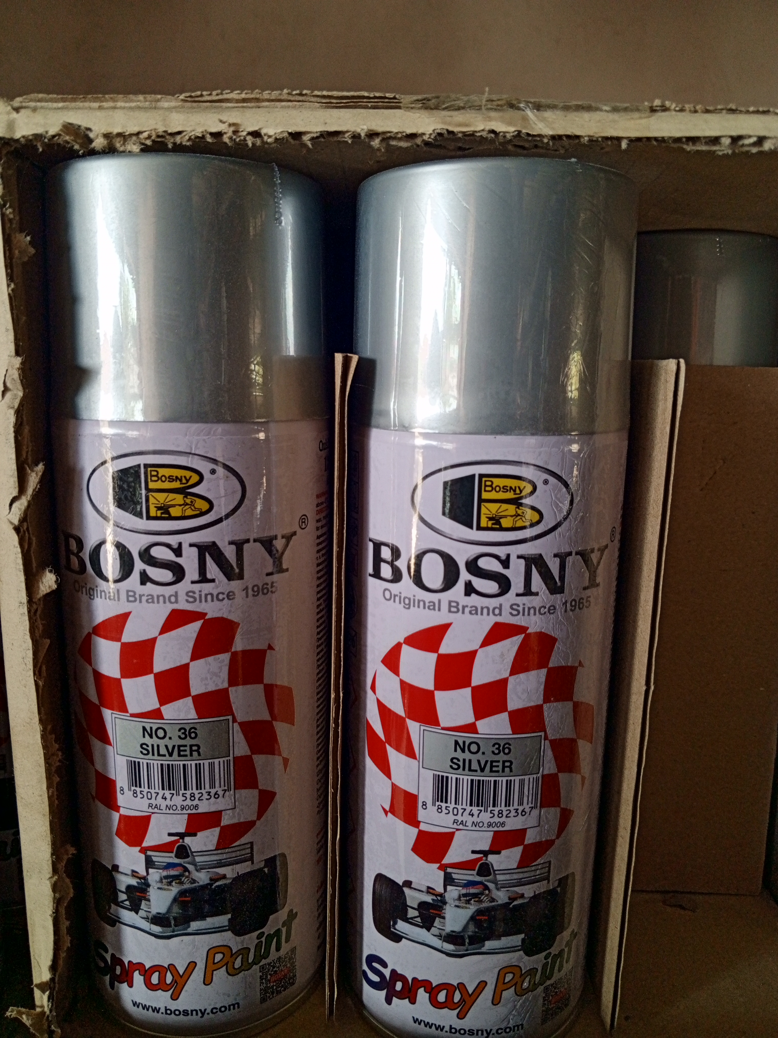 Uren's Product Image
